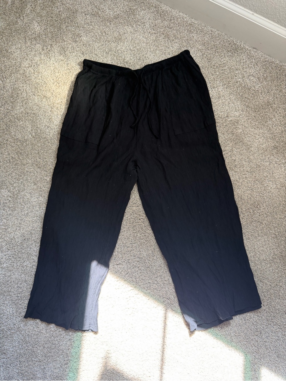 a.n.a Black Cropped Drawstring Wide-Leg Pants